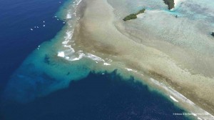 ブルーコーナー・ブルーホール / Aerial view of two of the most famous diving sites in Palau, Blue Corner & Blue Hole.    